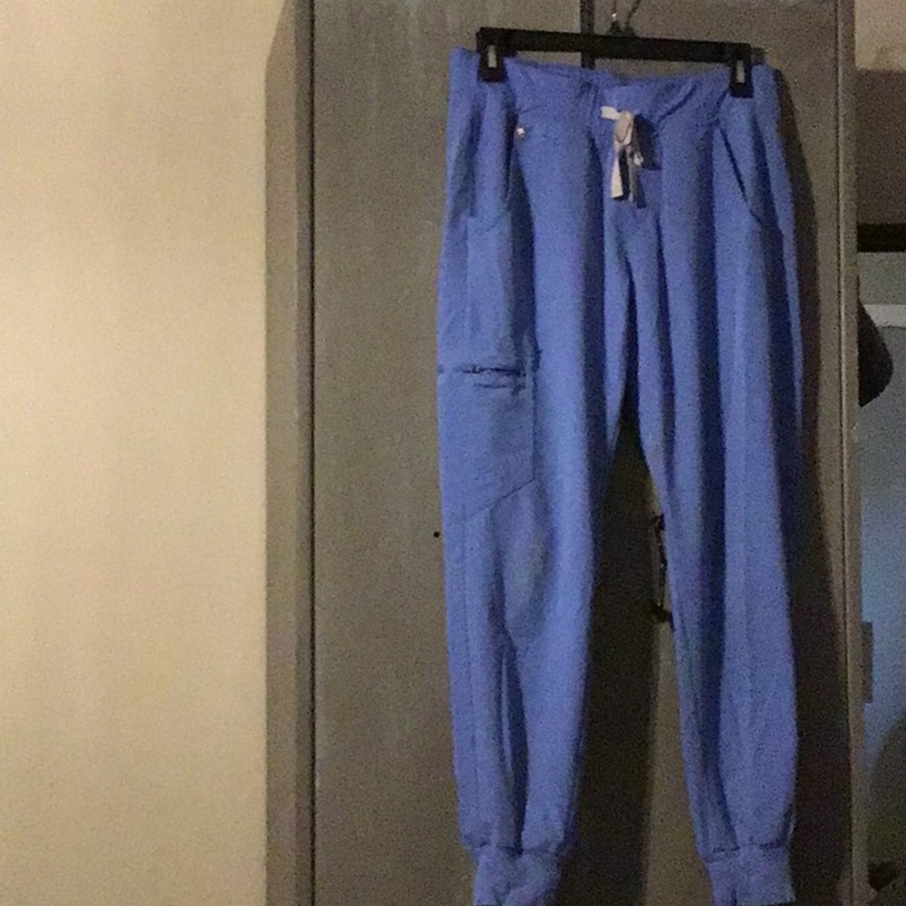 FIG scrubs sml petite